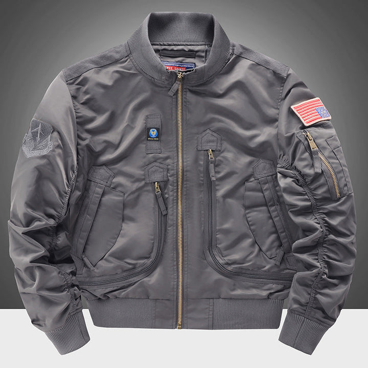 Bomber homme isolé moderne pratique