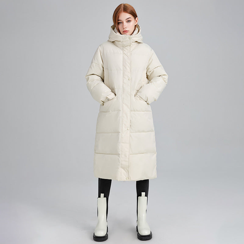Veste d'hiver longue femme isolée à capuche chaude