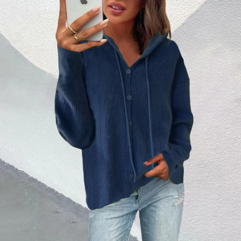 Cardigan femme à capuche et boutonnage élégant