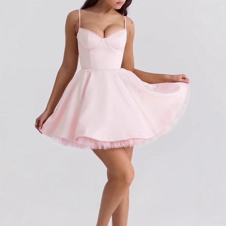 Robe patineuse femme dentelle bretelles élégante cintrée