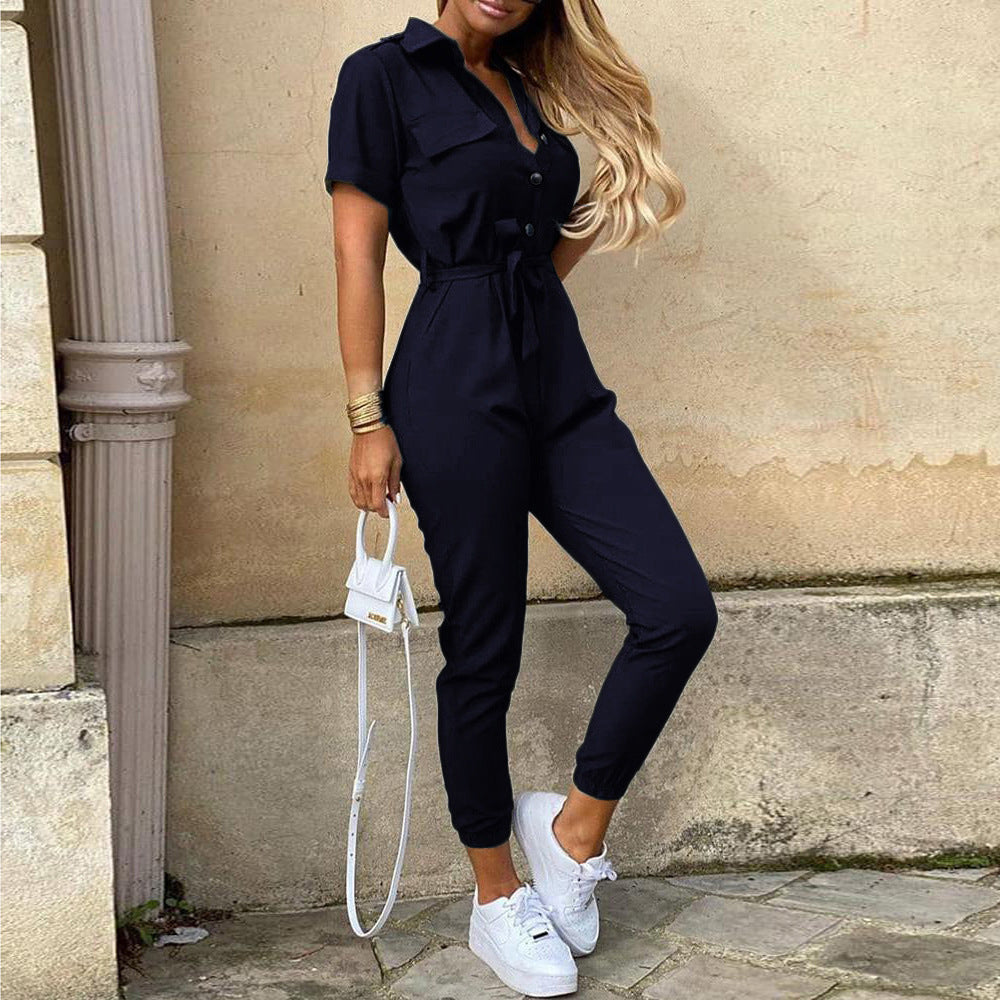 Combinaison élégante cintrée à boutonnage frontal pour femme