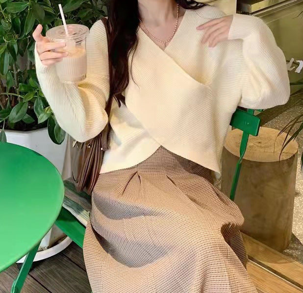 Pull tricoté pour femme, look cache-cœur moderne