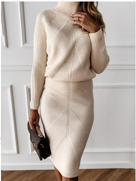 Robe pull femme Col montant design élégant