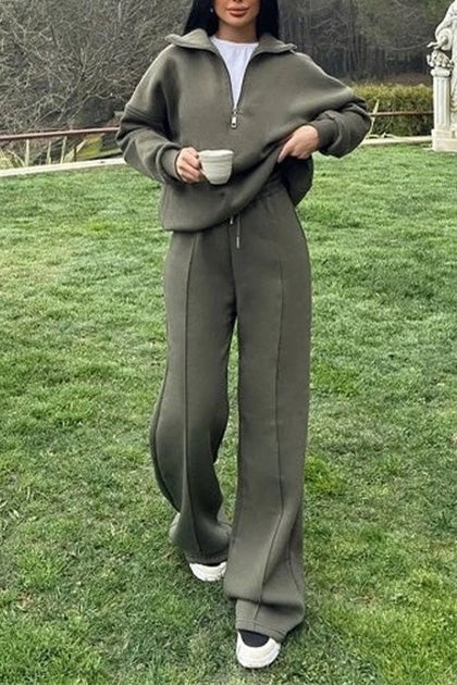 Ensemble deux pièces tendance : Sweat-shirt et pantalon de jogging