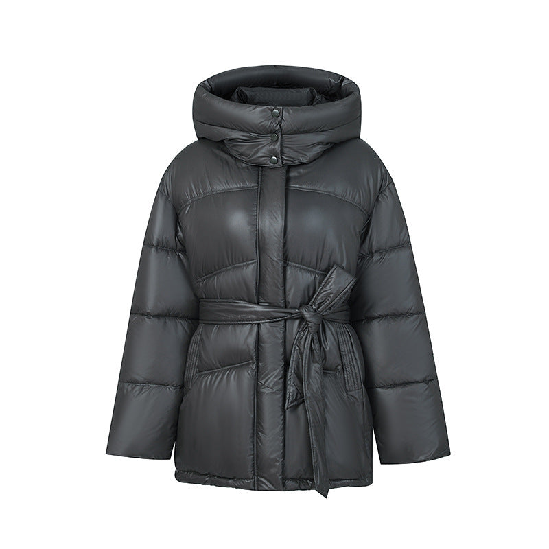Manteau d'hiver élégant matelassé pour femme avec ceinture et capuche
