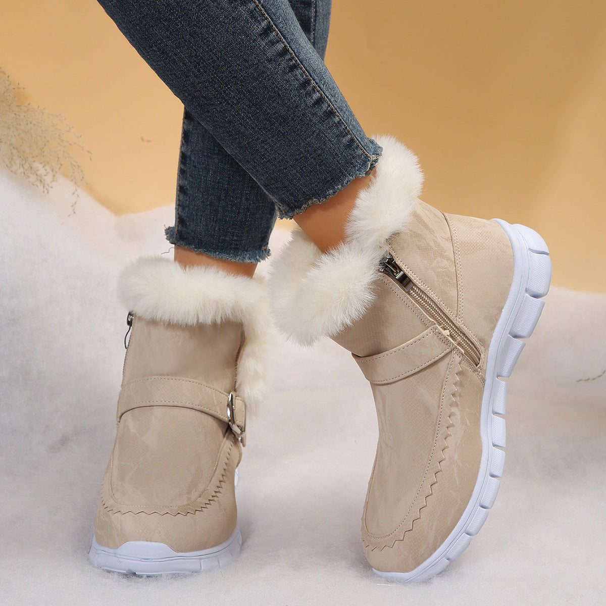 Bottes d'hiver pour femmes Doublure douce en fausse fourrure Design élégant