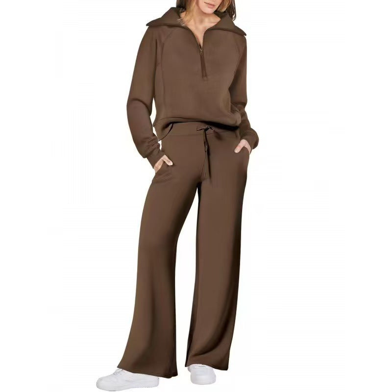 Ensemble de sport pour femme avec col montant et bretelles