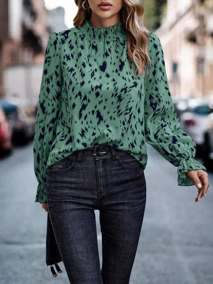 Chemisier femme élégant motif animalier col à volants