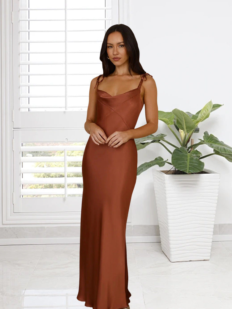Robe longue en satin élégante pour femme