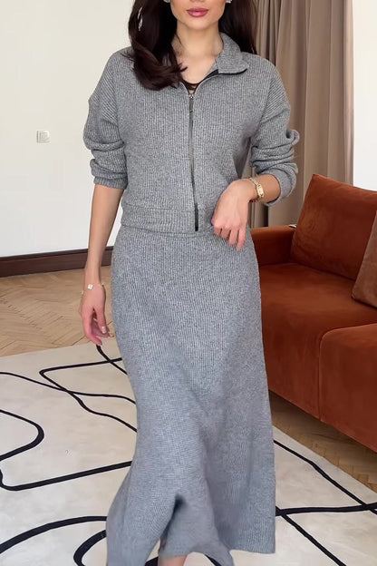 Ensemble deux pièces avec top en maille zippé et jupe longue