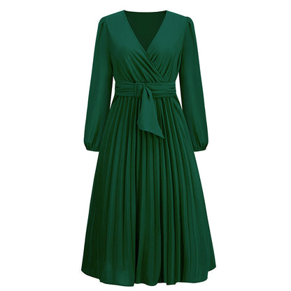 Robe portefeuille élégante à jupe plissée et laçage