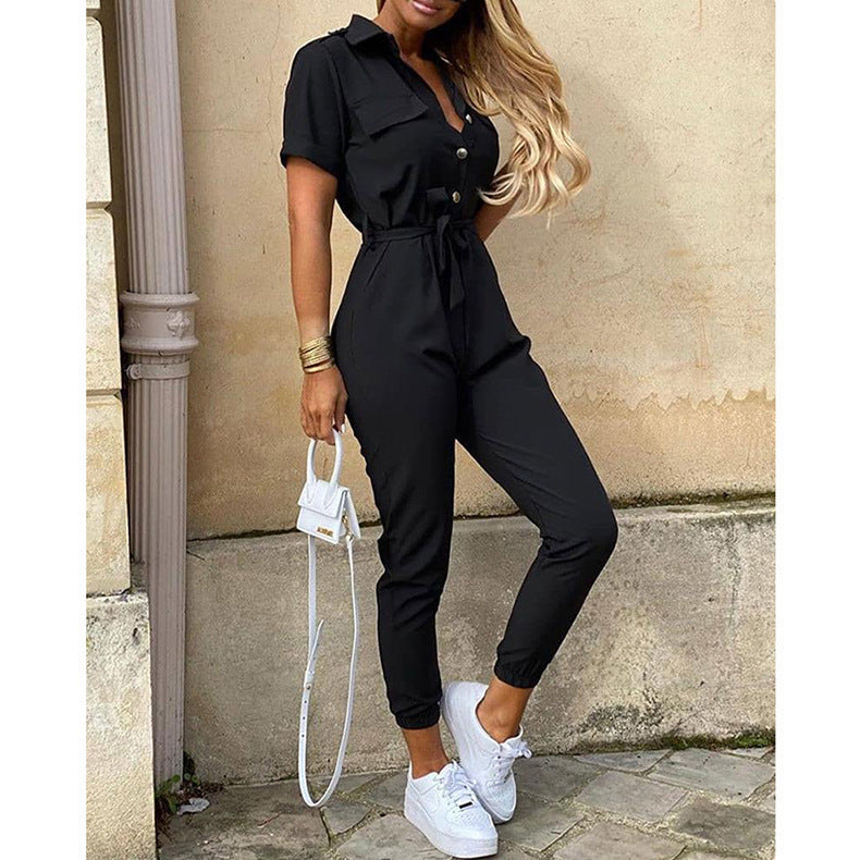 Combinaison élégante cintrée à boutonnage frontal pour femme