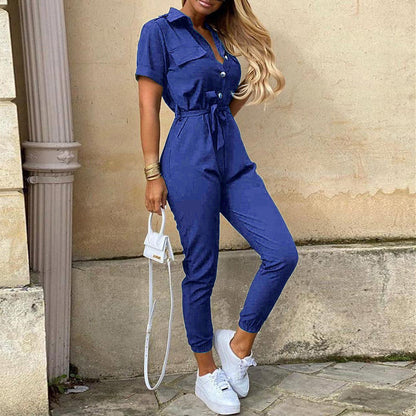 Combinaison élégante cintrée à boutonnage frontal pour femme