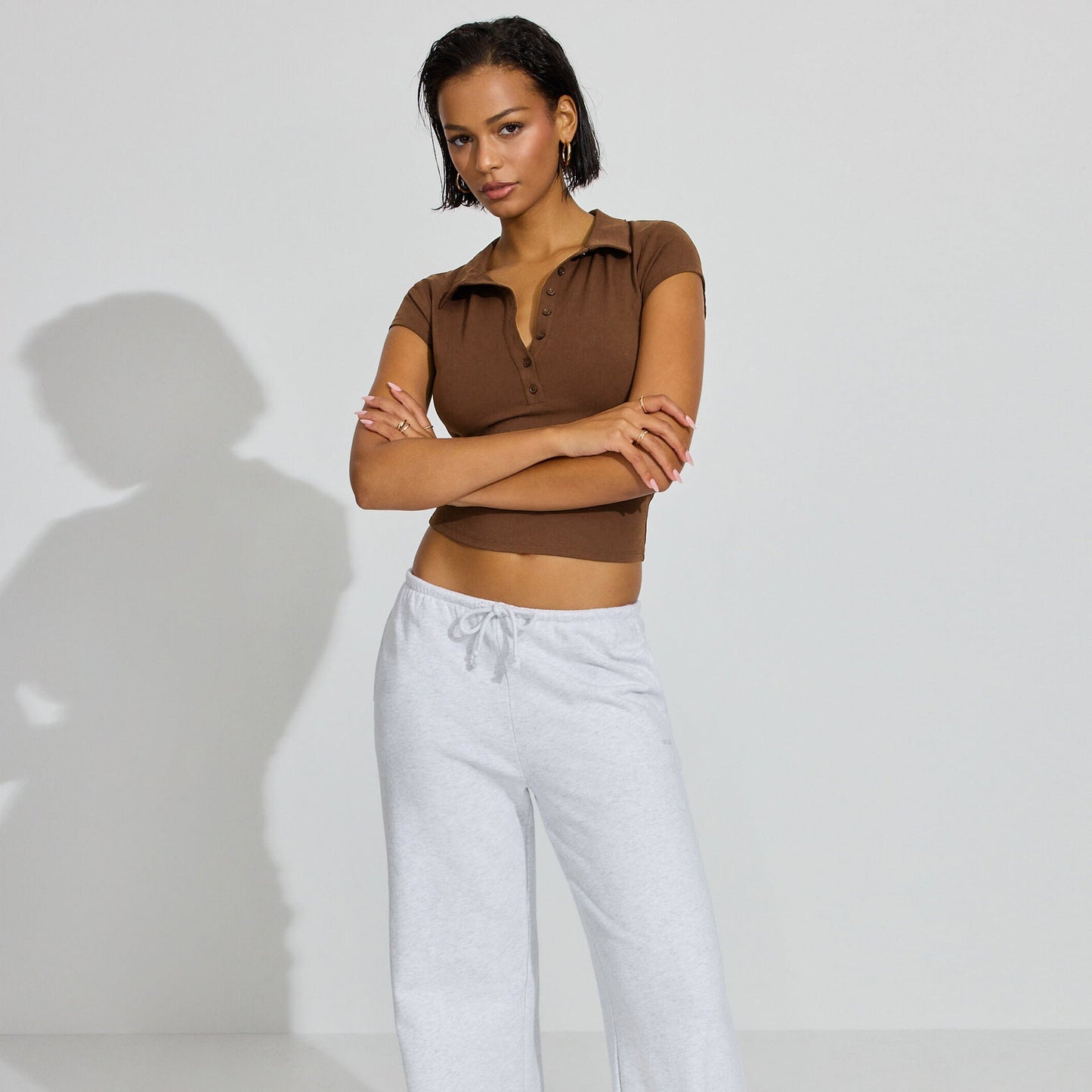 Polo pour femme, court, moderne, à boutons