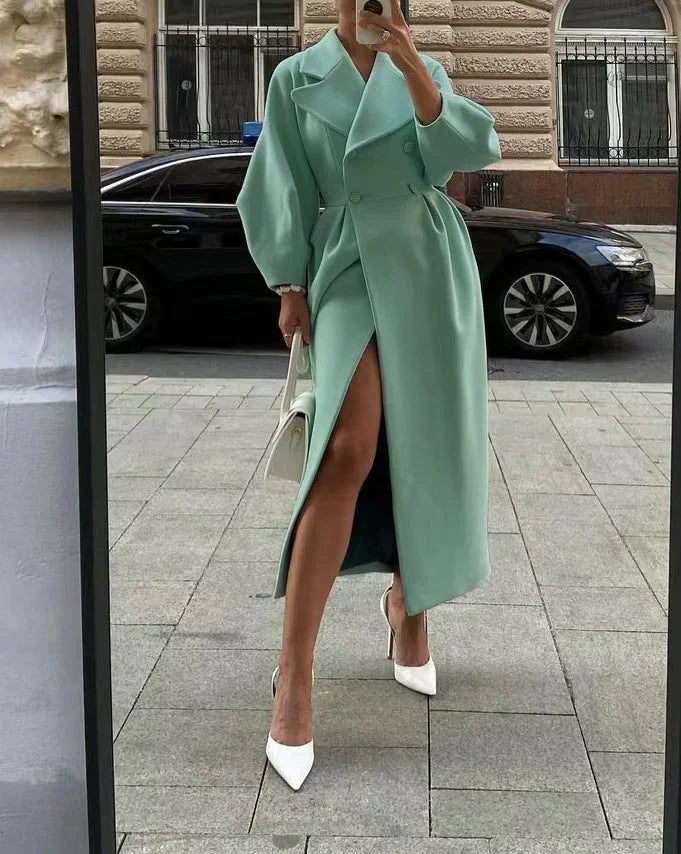 Manteau en laine élégant, croisé et cintré