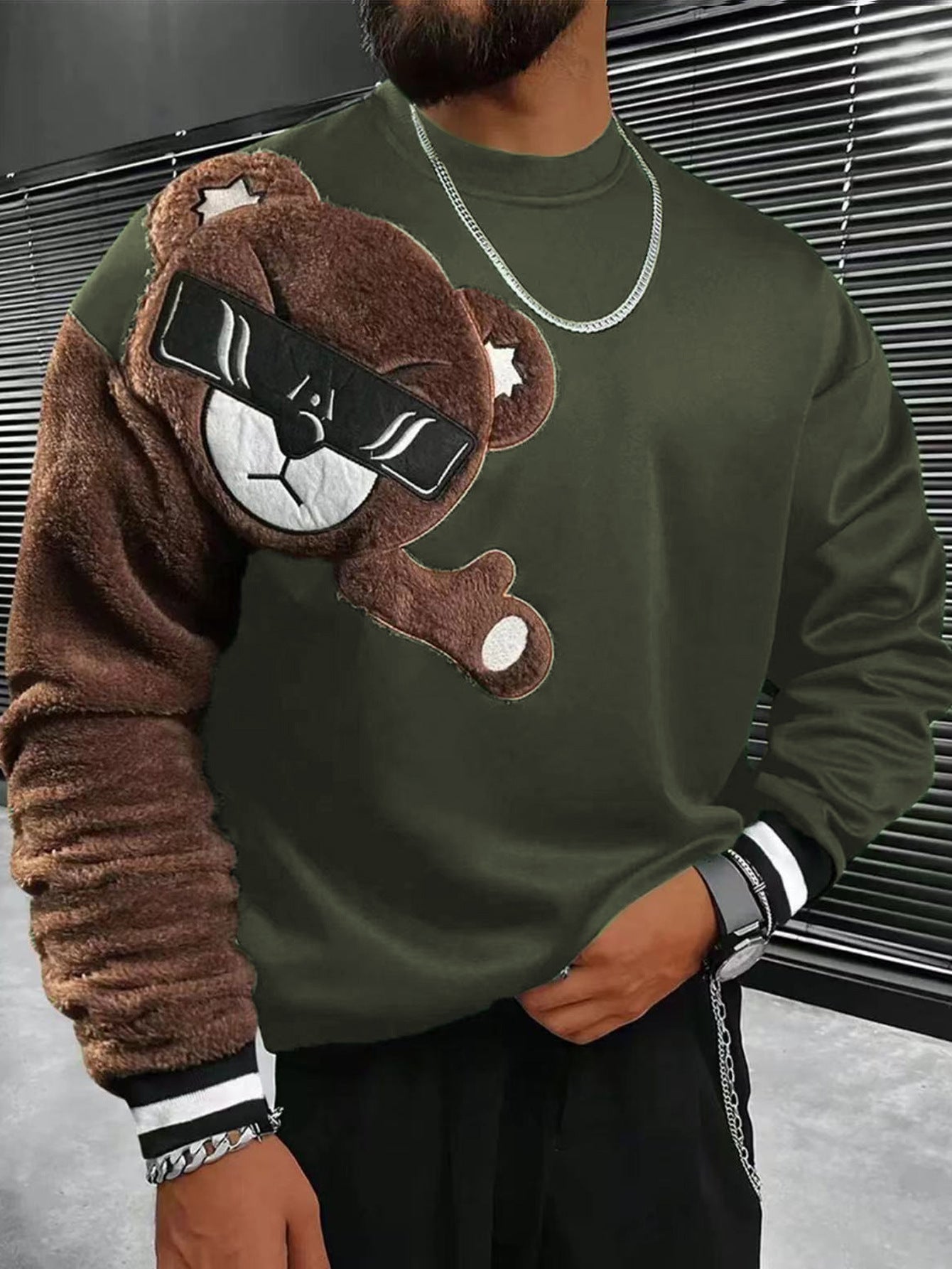 Pull Homme Ours Application Douce Peluche