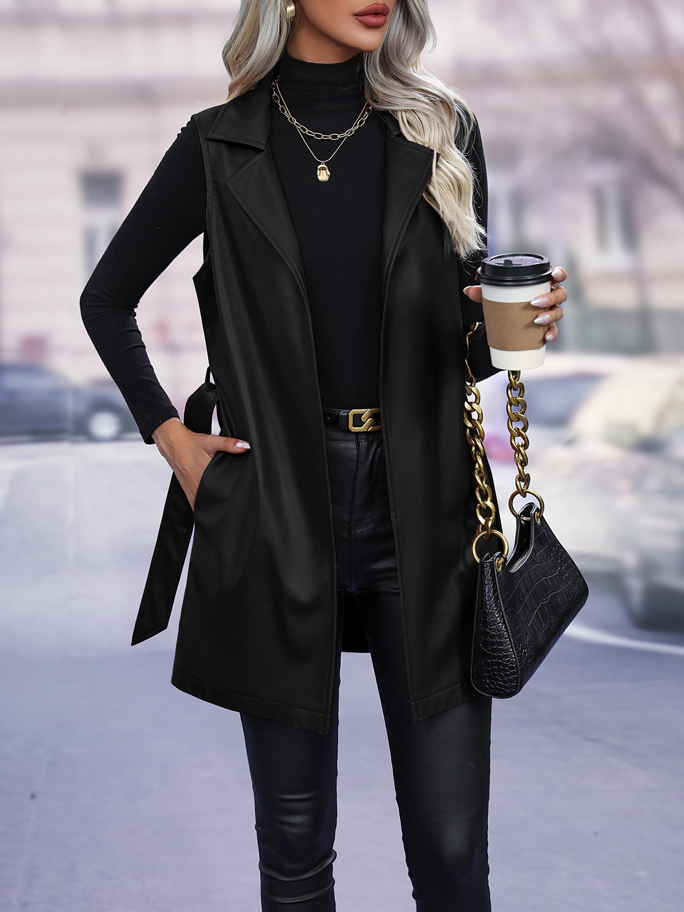 Robe aspect cuir taille ceinture sans manches oversize