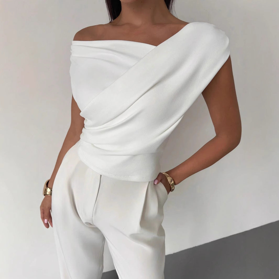 Haut féminin élégant coupe asymétrique