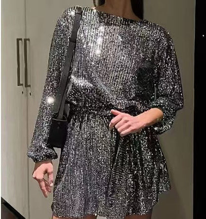 Mini-robe brillante élégante à manches longues pour femme