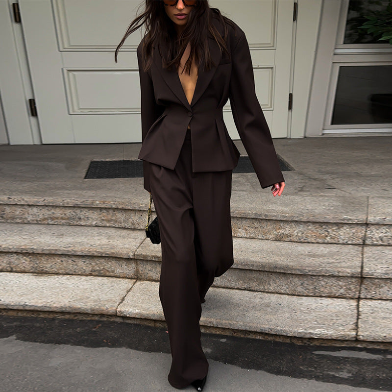 Tailleur-pantalon élégant et ajusté pour femme