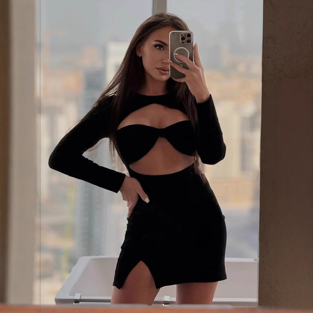 Robe courte femme moderne découpes tendance