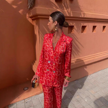 Ensemble de costume d'affaires élégant pour femme