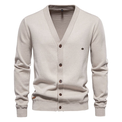 Cardigan homme col V moderne boutons en bois