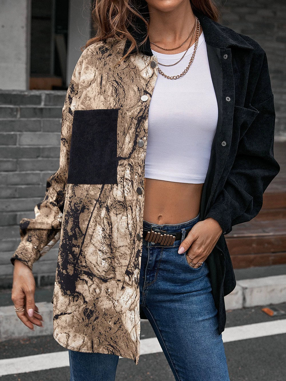 Chemise mi-longue à imprimé animalier, coupe décontractée