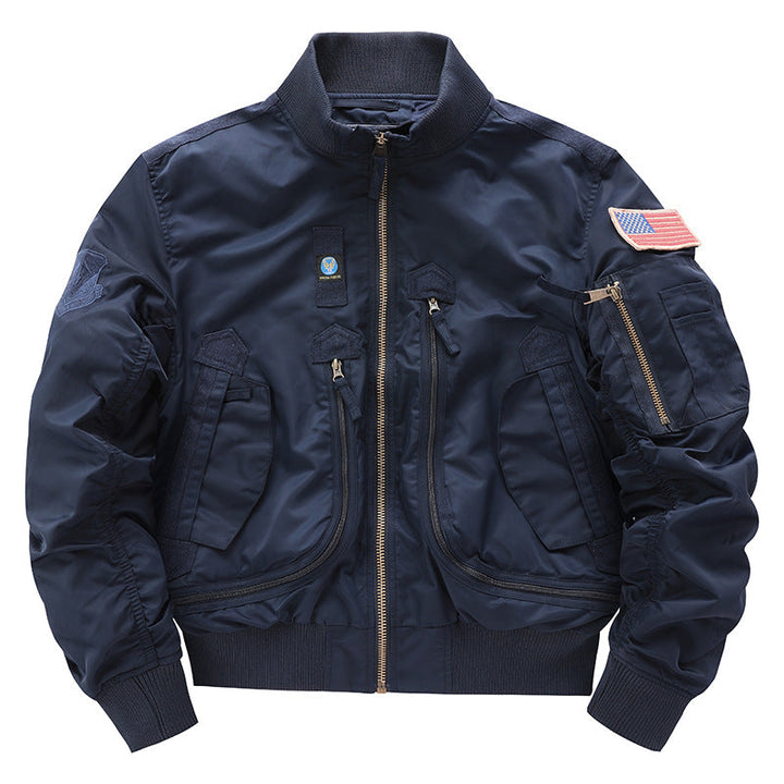 Bomber homme isolé moderne pratique