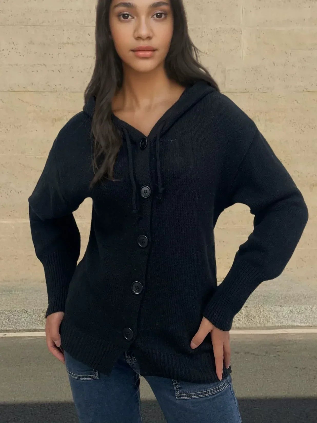 Sweat-shirt à capuche avec poignets côtelés