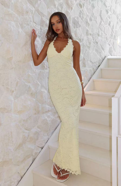 Élégante robe femme dentelle dos nu gainante