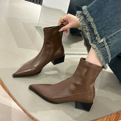 Bottines femme élégantes bout pointu talon carré