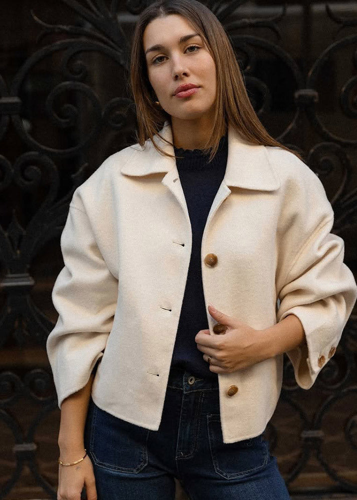 Veste courte stylée en mélange de laine pour femme