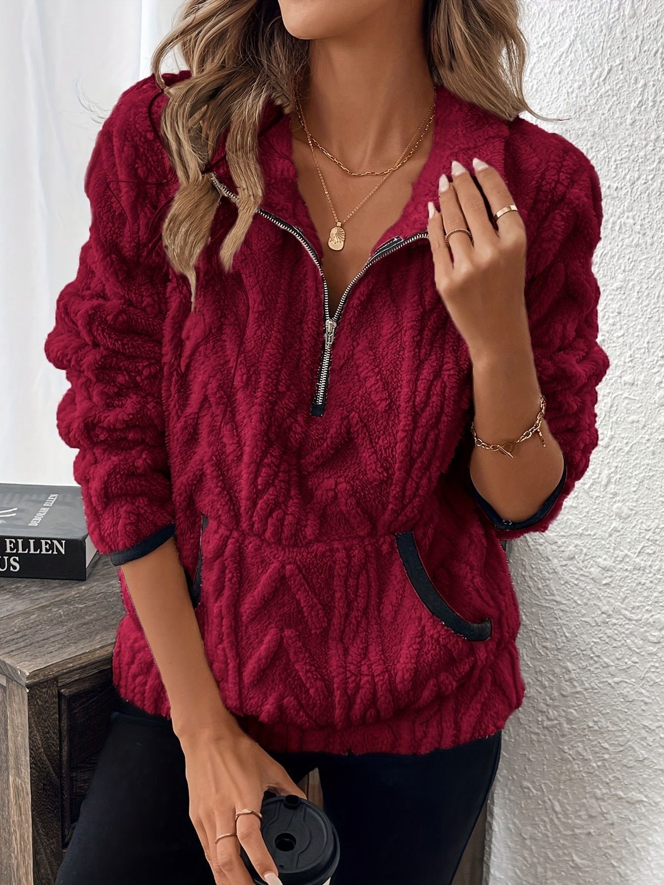 Pull douillet en polaire aspect peluche pour femme à col haut