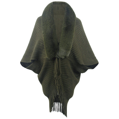 Poncho de luxe tricoté pour femme avec col en fausse fourrure et franges