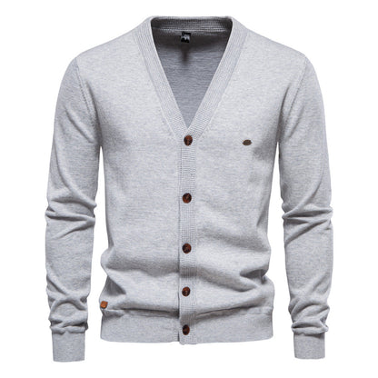Cardigan homme col V moderne boutons en bois