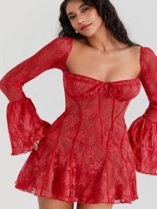 Robe bohème en dentelle à manches longues pour femme