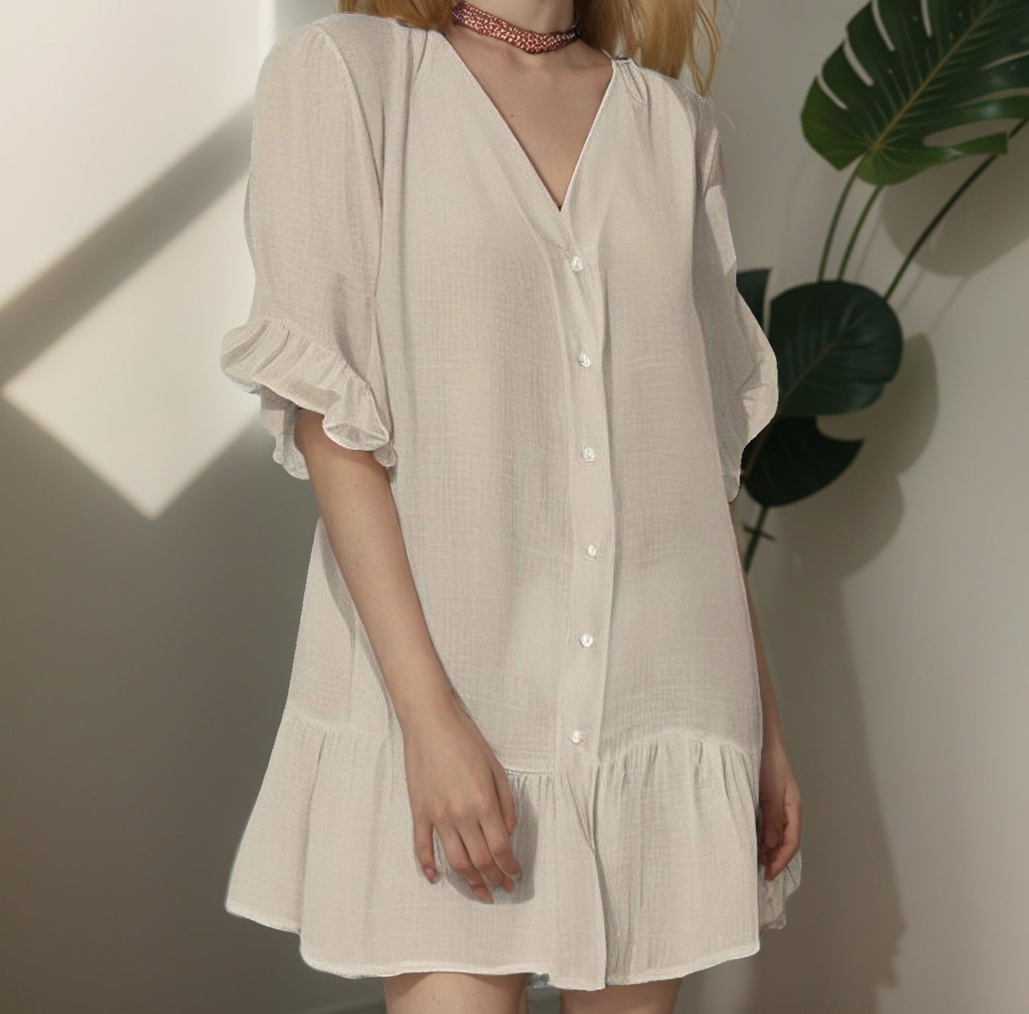 Haut de femme Robe avec manches bouffantes et ourlet à volants