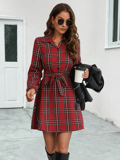 Robe chemise à carreaux élégante pour femme