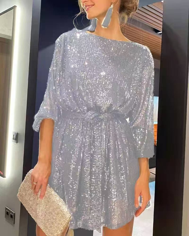 Mini-robe brillante élégante à manches longues pour femme