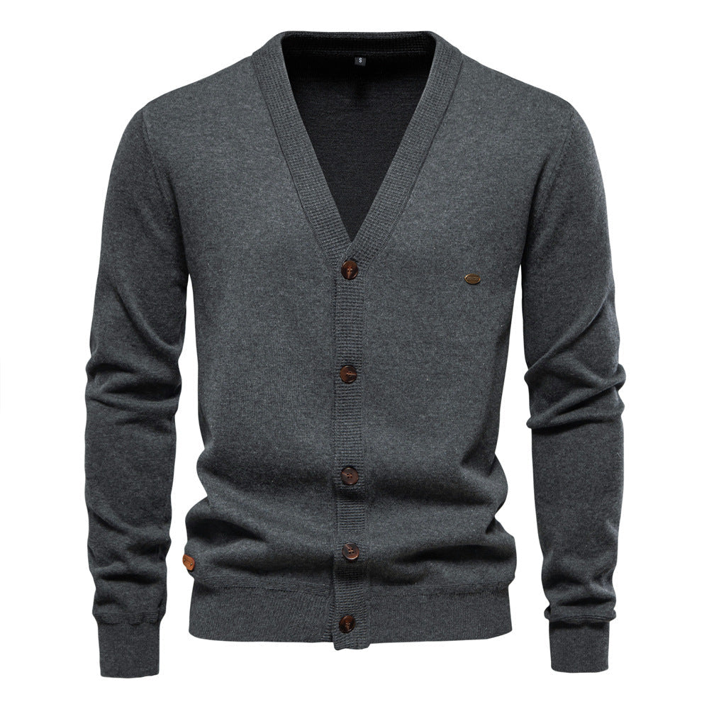 Cardigan homme col V moderne boutons en bois