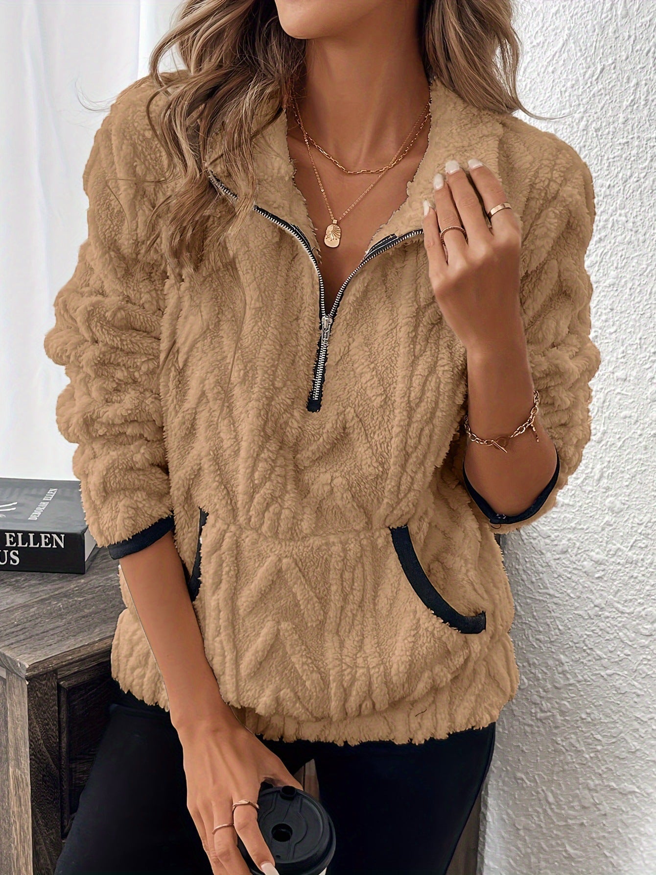 Pull douillet en polaire aspect peluche pour femme à col haut
