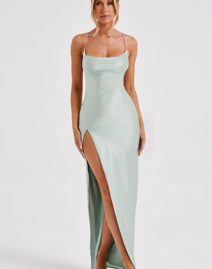 Robe longue élégante en dentelle à bretelles pour femmes