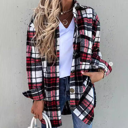Manteau en laine oversize à carreaux avec fermeture boutonnée