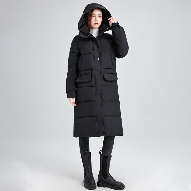 Veste d'hiver longue femme isolée à capuche chaude
