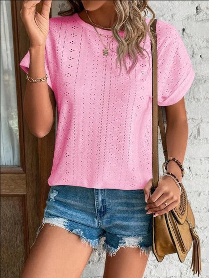 T-shirt léger col rond femme avec motif ajouré été