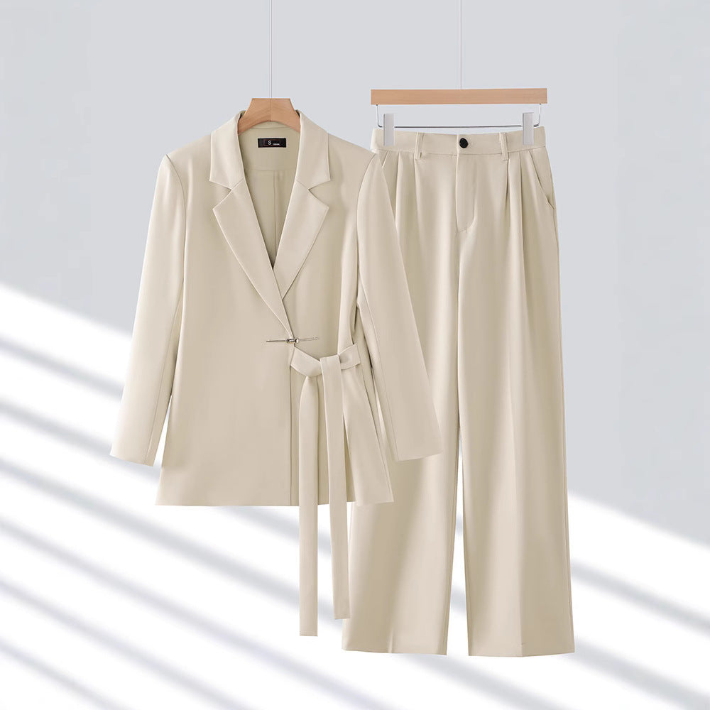 Ensemble tailleur-pantalon moderne pour femme avec blazer long