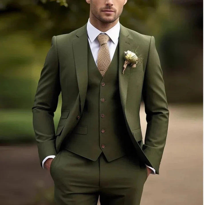 Costume homme 3 pièces élégant coupe slim
