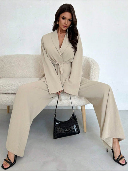 Combinaison élégante oversize pour femme avec taille ajustée et jambes larges