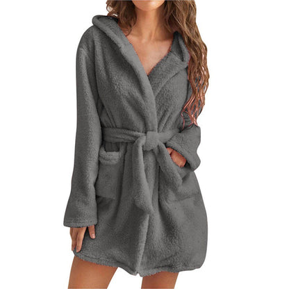 Robe de chambre polaire douce pour femme à capuche